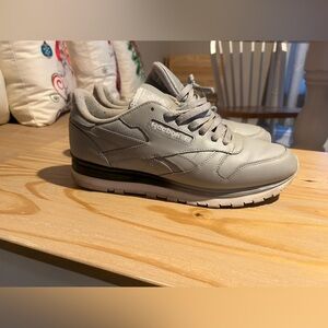 Reebok classic men’s size 12.